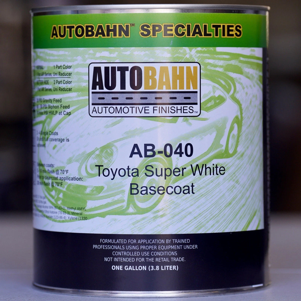 Autobahn Super White Toyota 040 Basecoat Gallon Size OEM AutomoAutobahn Super White Toyota 040 Basecoat Gallon Size OEM Automotivetive
